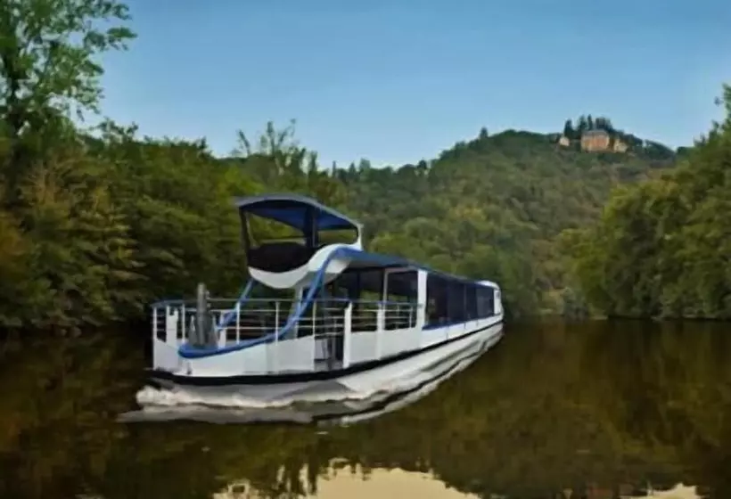 ホテル Auberge De La Planquette