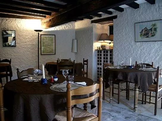 هتل Le Patio Du Bouddha Anciennement Le Jardin De La Sals