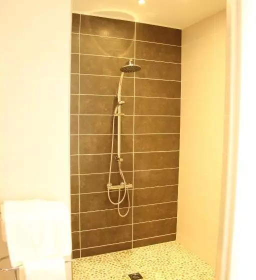 Отель Hôtel De La Plage