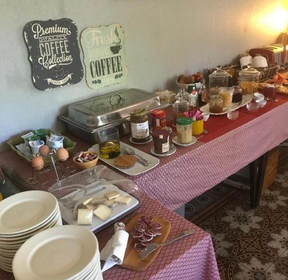 هتل Hôtel Le Chalet Fleuri