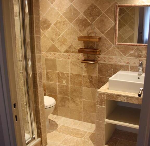 هتل Hôtel Le Chalet Fleuri