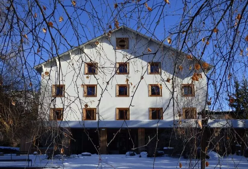 Отель Hôtel Logis La Crémaillère