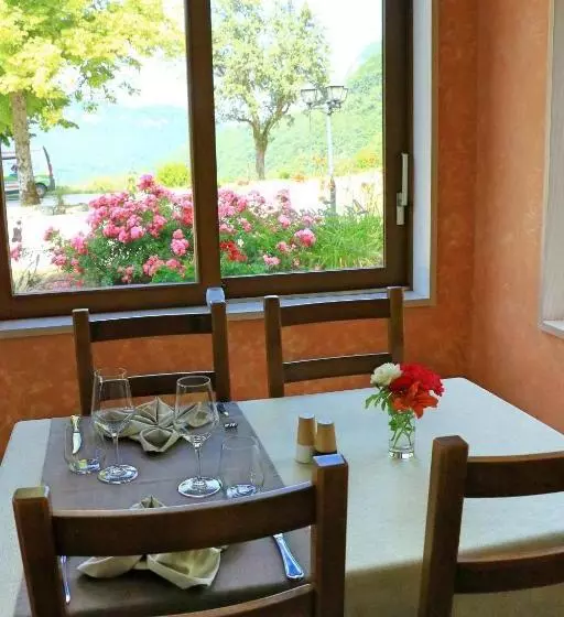 호텔 La Source Jacquet Depuis 1954 Hôtel Et Studio