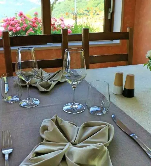 호텔 La Source Jacquet Depuis 1954 Hôtel Et Studio