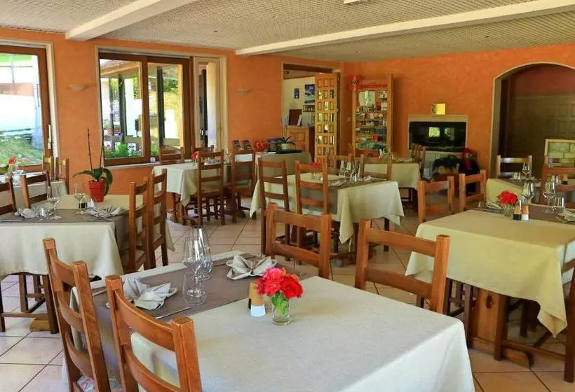 호텔 La Source Jacquet Depuis 1954 Hôtel Et Studio