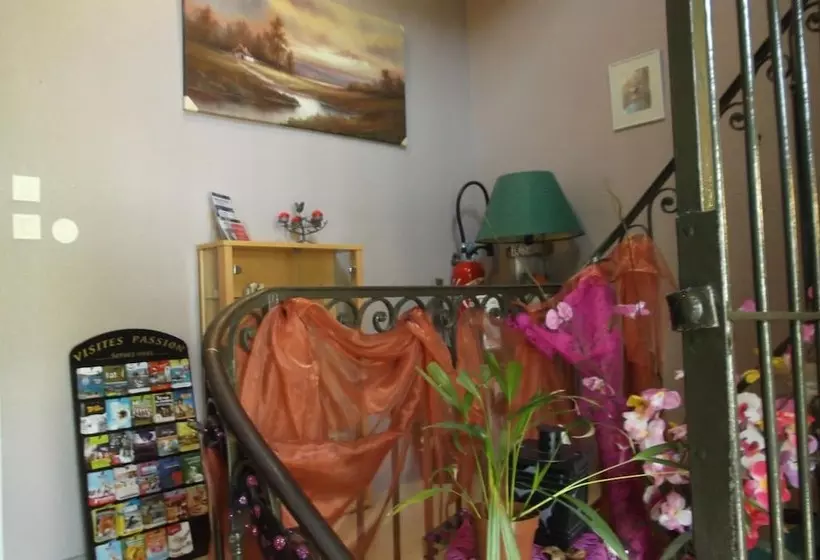 Отель Le Saint Clément