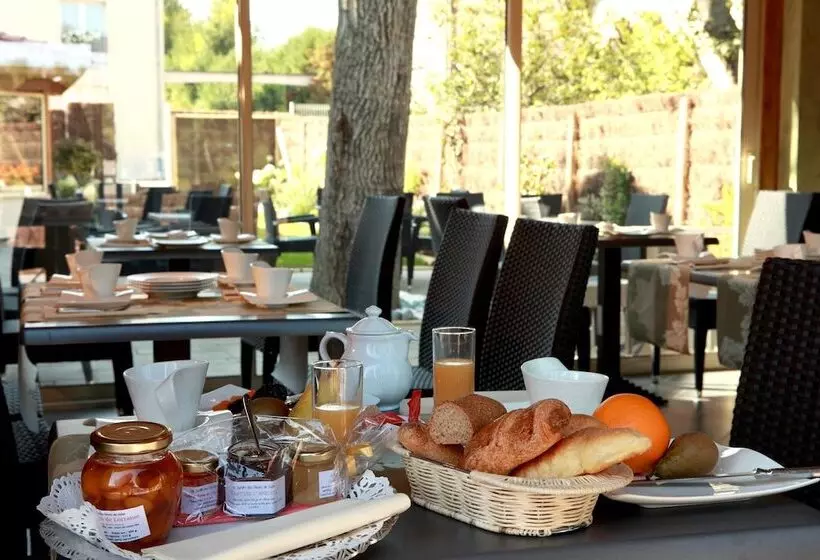 ホテル Logis Burnel Et La Cle Des Champs