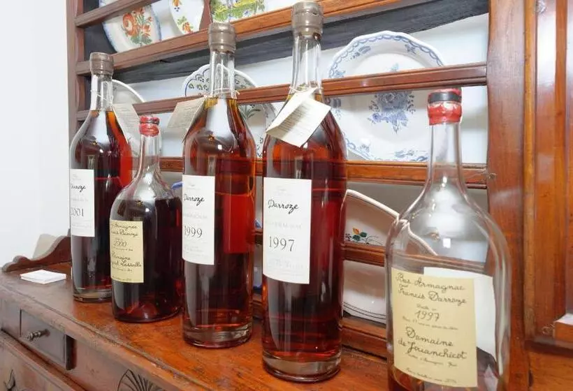 Logis Hotel De La Nivelle