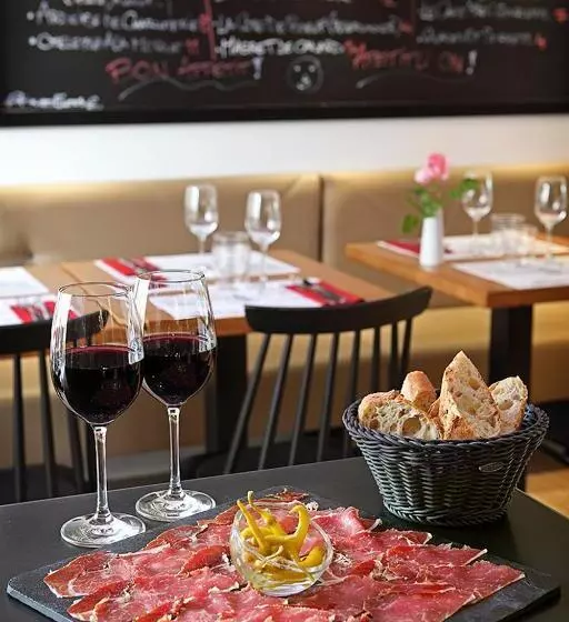 Logis Hotel De La Nivelle