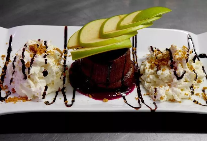 호텔 Logis Hôtel Du Commerce