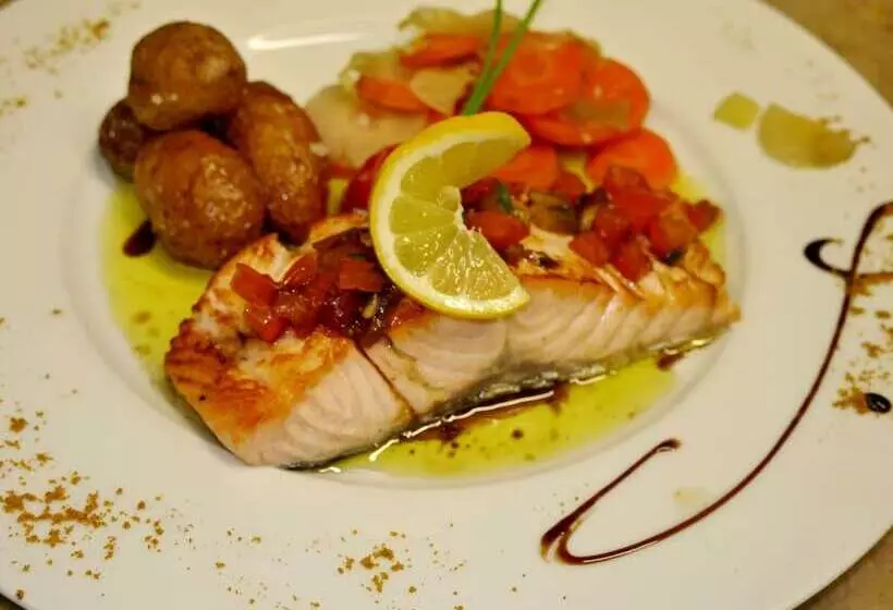 호텔 Logis Hôtel Du Commerce