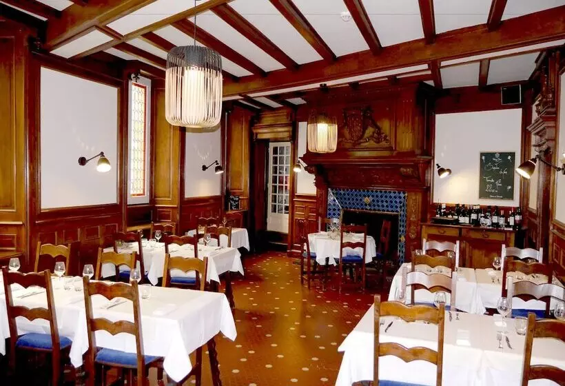 호텔 Logis Hôtel Du Commerce