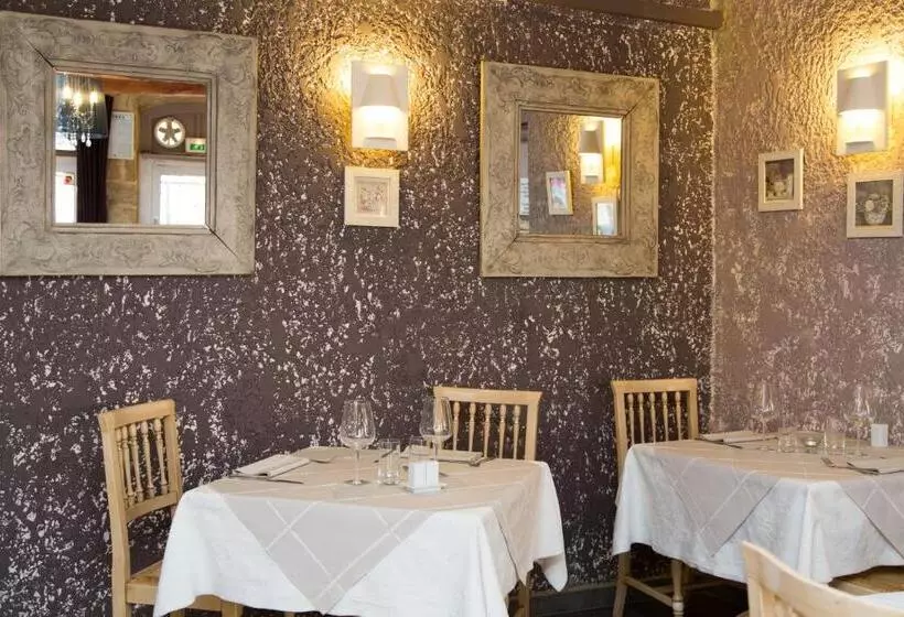 Отель Logis Hôtel Restaurant La Farigoule