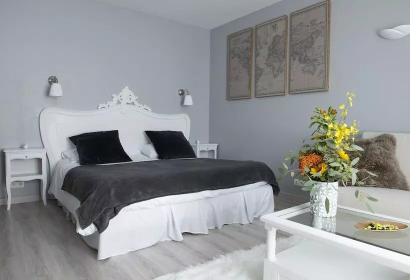 ホテル Logis Hôtels Restaurant La Mère Hamard