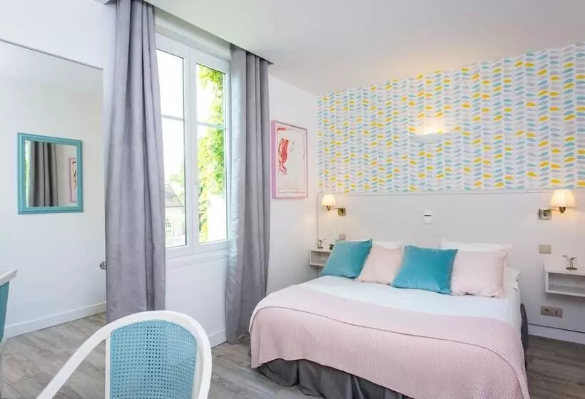 ホテル Logis Hôtels Restaurant La Mère Hamard