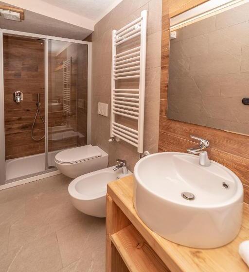 هتل Stella Alpina