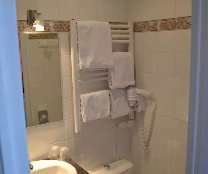 호텔 The Originals Boutique, Hôtel Les Quatre Salines, Le Mont Saintmichel Sud