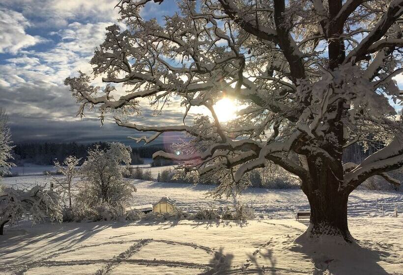 Lindsbergs Kursgard And Hostel