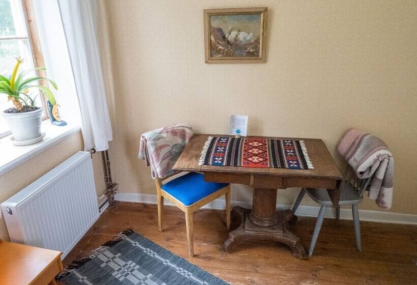 Lindsbergs Kursgard And Hostel