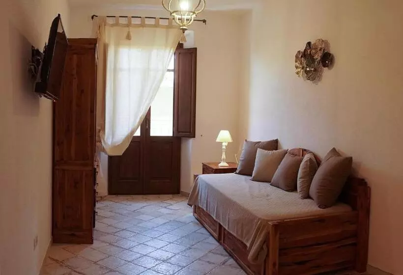 ペンション Casa Lu Duttori