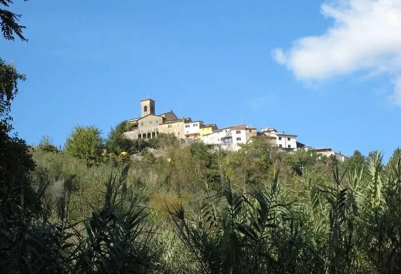 Cottage In Marliana With Garden