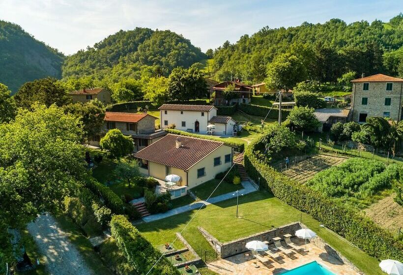 Beautiful Cottage In Dicomano With Swimming Pool