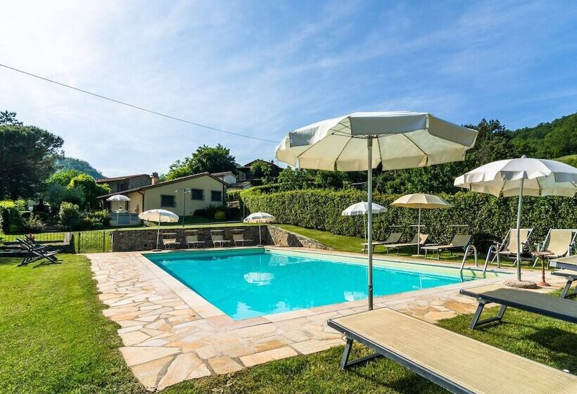 Beautiful Cottage In Dicomano With Swimming Pool