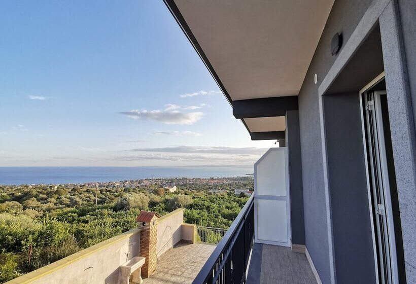 تختخواب و صبحانه Affittacamere Villa Antonio