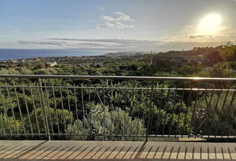 تختخواب و صبحانه Affittacamere Villa Antonio