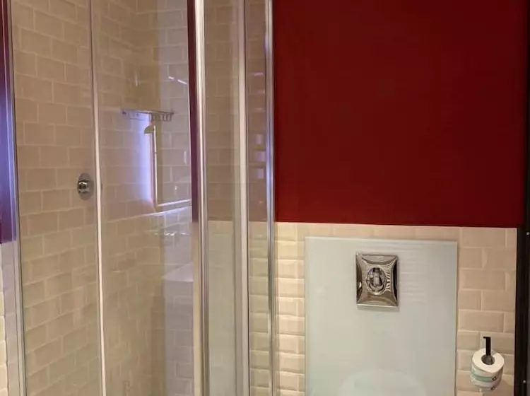 تختخواب و صبحانه Dimora Del Teatro