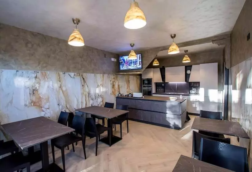 Aamiaismajoitus (B&B) L Antica Quercia