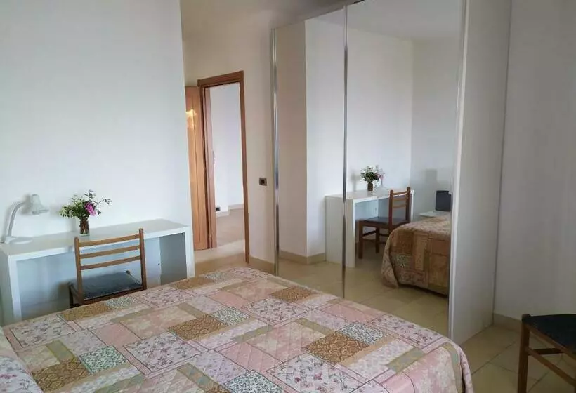 ベッドアンドブレックファースト Nero Basalto Azzurro Mare