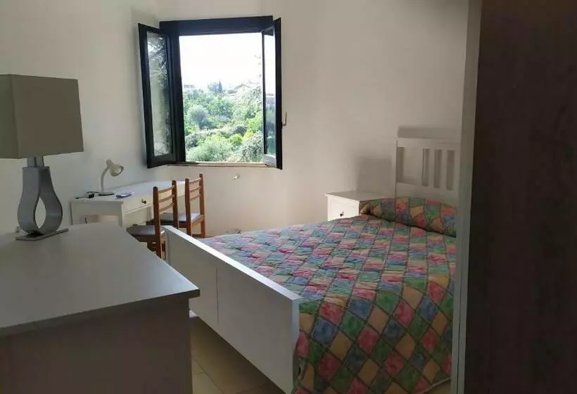 ベッドアンドブレックファースト Nero Basalto Azzurro Mare