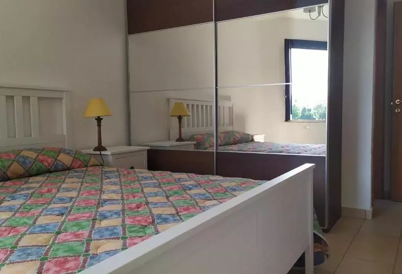 ベッドアンドブレックファースト Nero Basalto Azzurro Mare