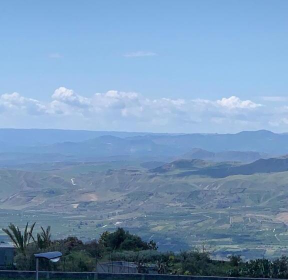 ベッドアンドブレックファースト The Lux