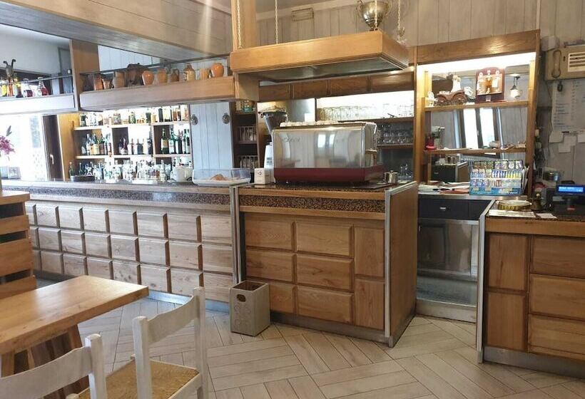 فندق فئة نجمة واحدة Albergo Ristorante Italia