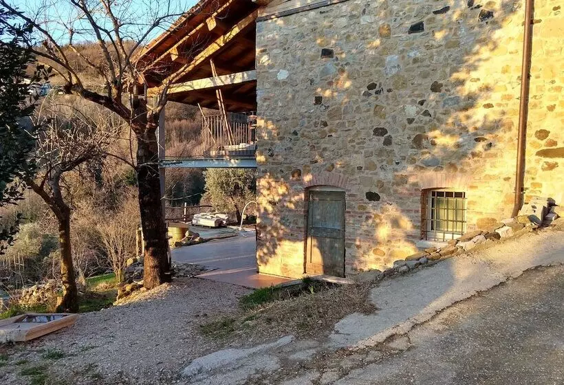 Maaseutuhotelli Agriturismo Antico Borgo