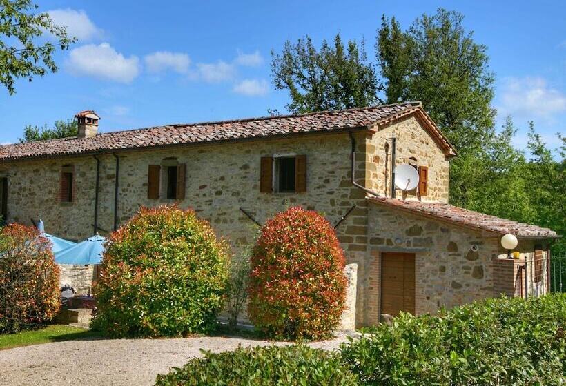Luxury Cottage In Lisciano Niccone Umbria With Swimming Pool