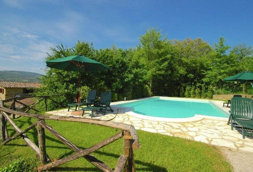 Luxury Cottage In Lisciano Niccone Umbria With Swimming Pool