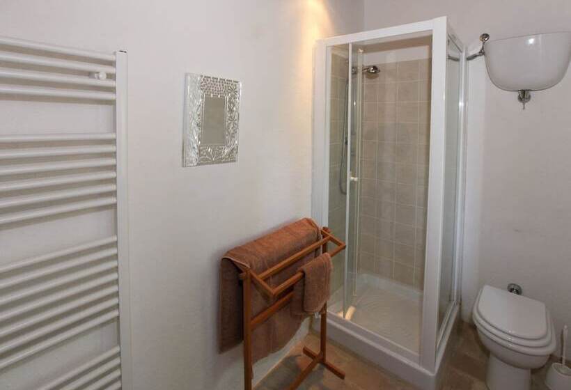 Luxury Cottage In Lisciano Niccone Umbria With Swimming Pool