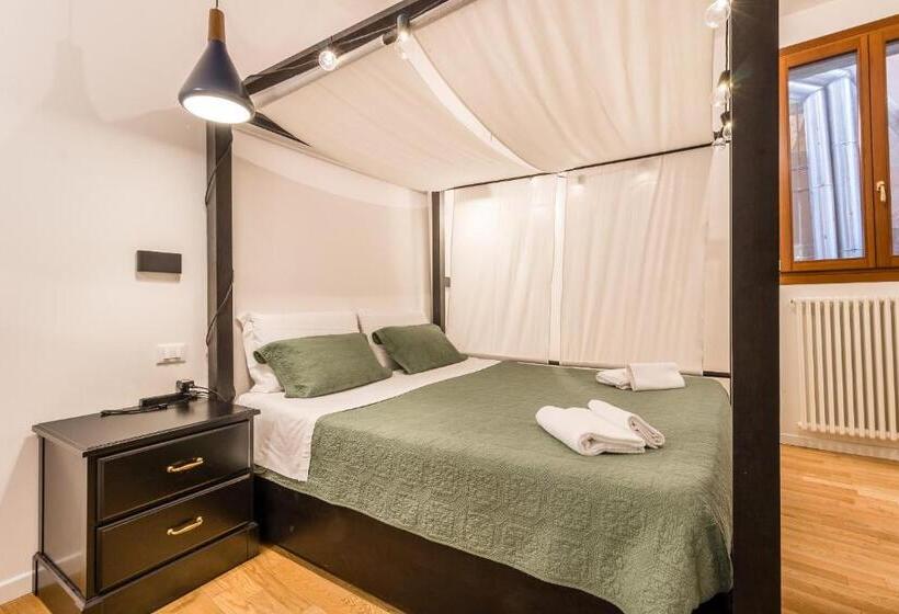 پانسیون Palazzo Daponte