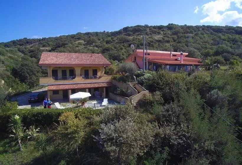 ベッドアンドブレックファースト Baciati Dal Sole