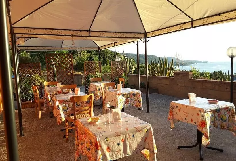 ベッドアンドブレックファースト Baciati Dal Sole