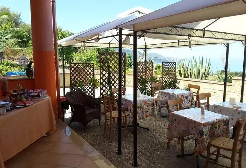 ベッドアンドブレックファースト Baciati Dal Sole