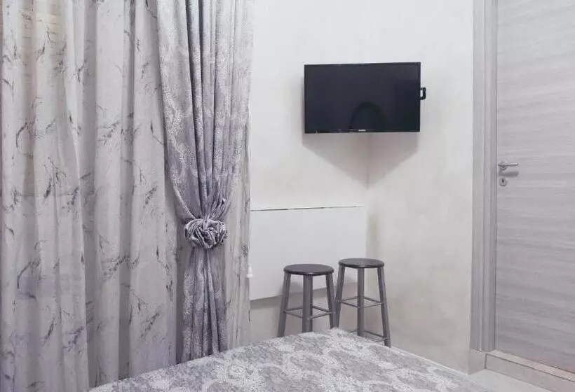 تختخواب و صبحانه L Antenna
