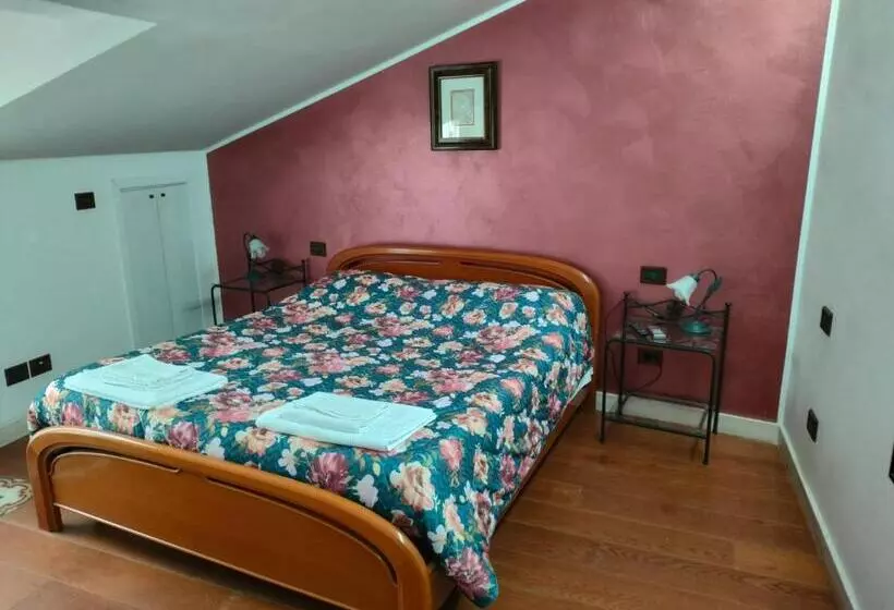تختخواب و صبحانه Residence Tucci