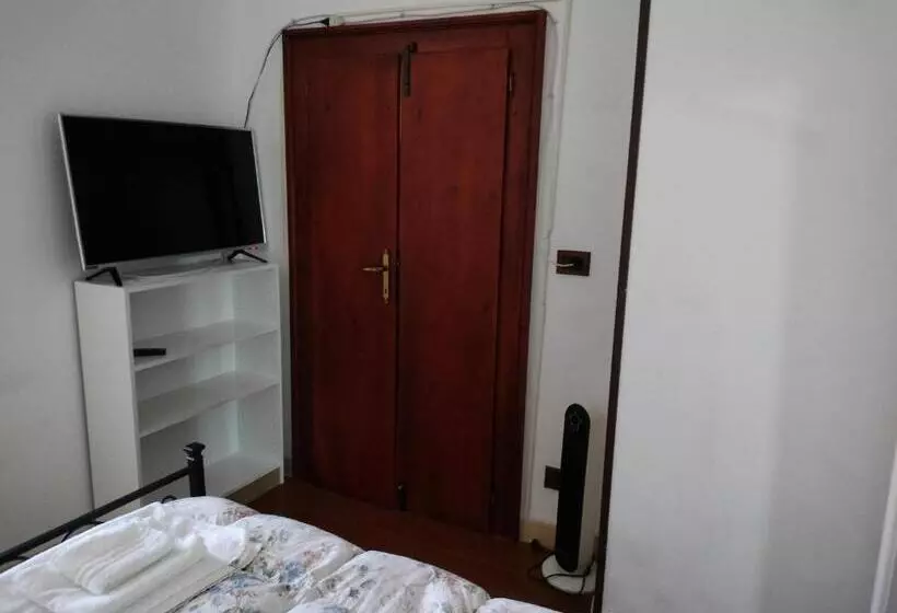 تختخواب و صبحانه Residence Tucci
