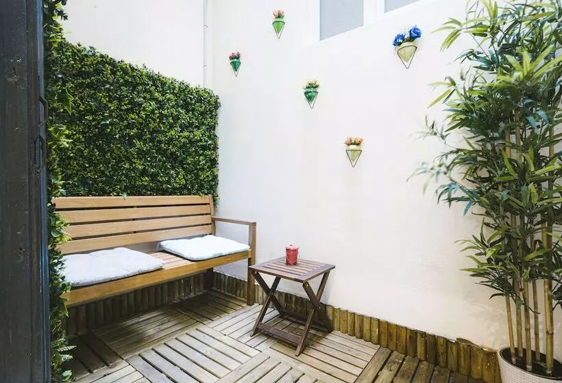تختخواب و صبحانه Rossetti Rooms