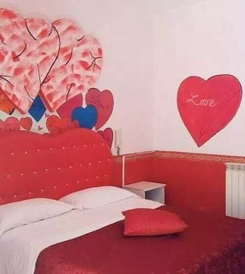 簡易ホテル Napoleon