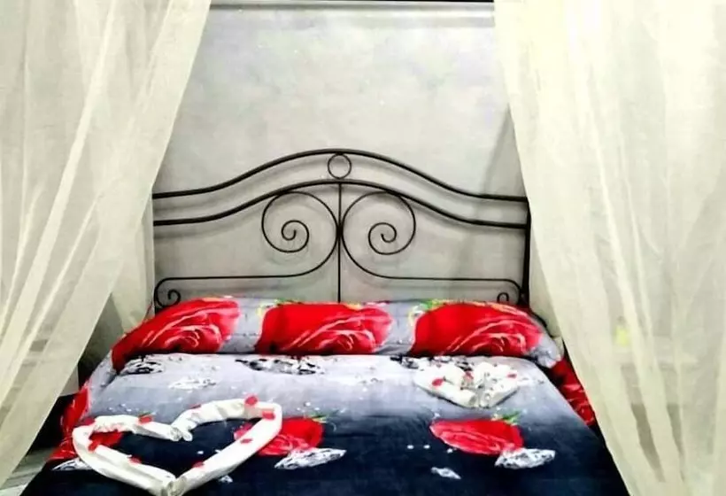 簡易ホテル Napoleon